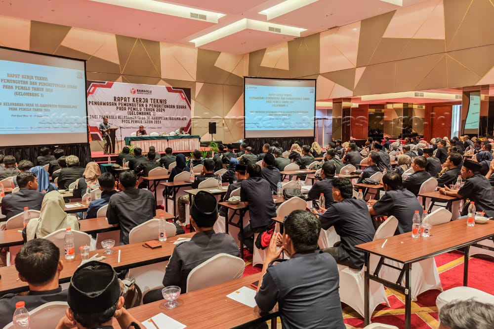 Dokumentasi Rapat Kerja Teknis Pengawasan Pemungutan dan Penghitungan Suara bagi 351 Panwaslu Kelurahan/Desa (28/1/24)