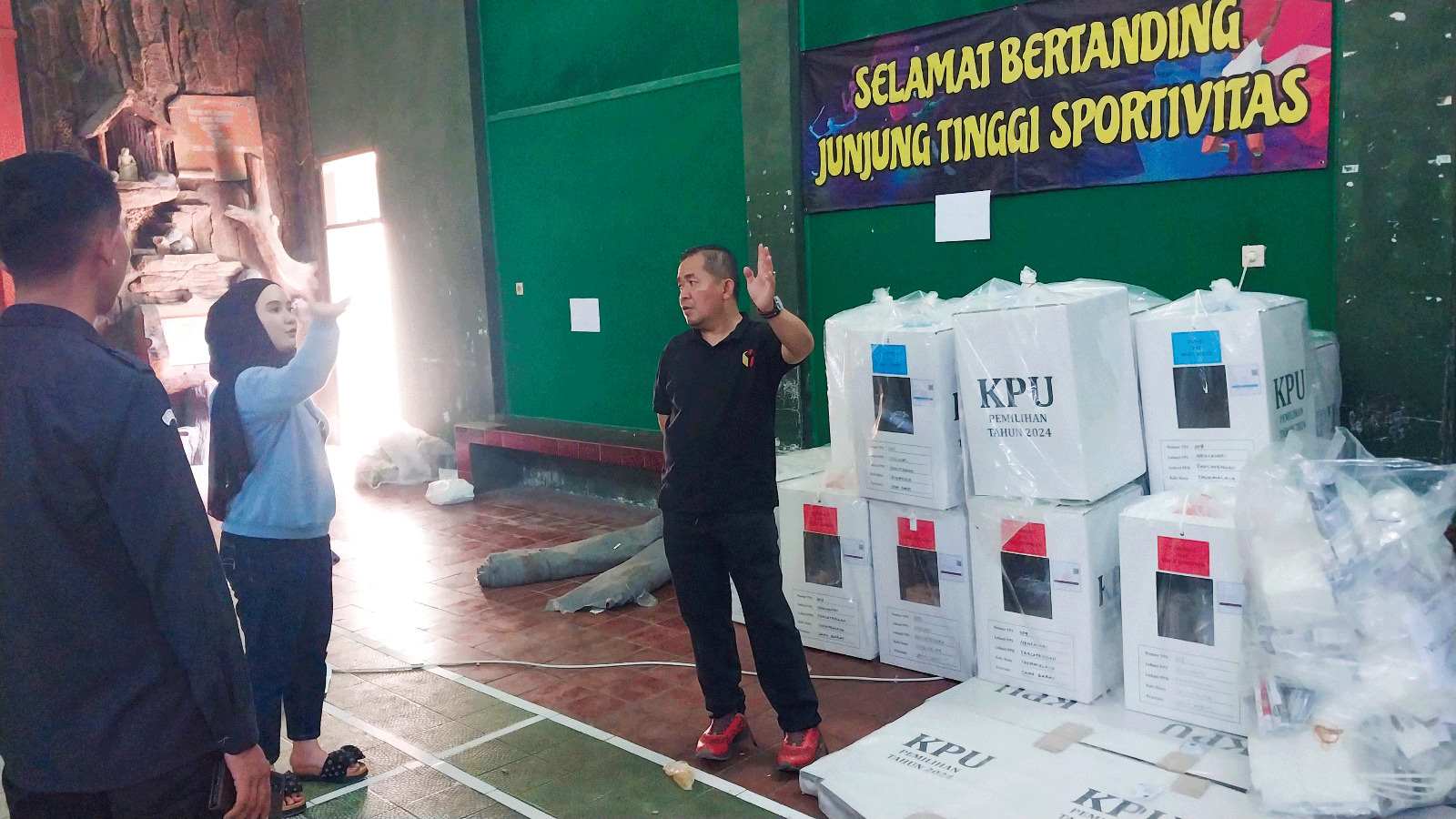 pengawasan logistik