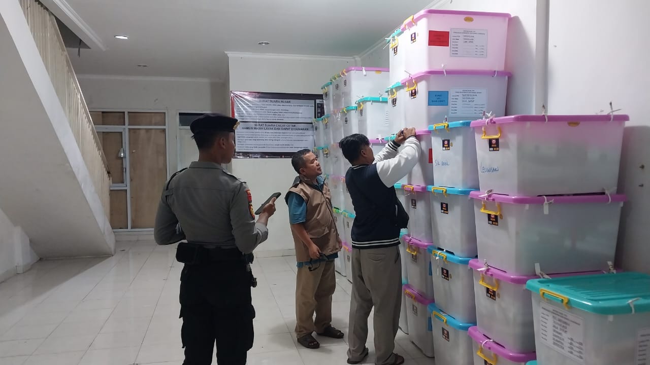 pengawasan logistik