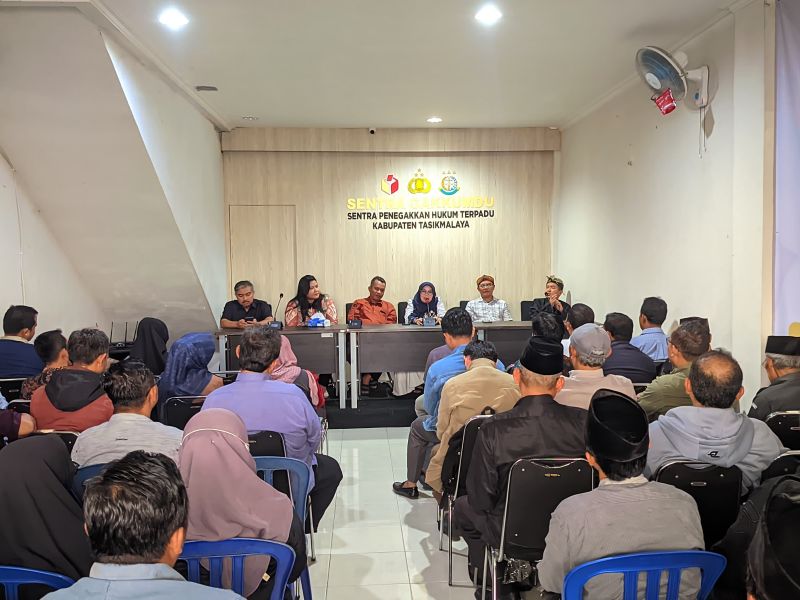 dokumentasi rapat