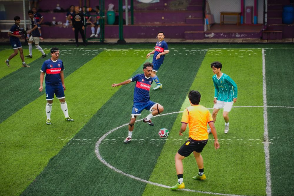 Demokrasi dan Sepak Bola