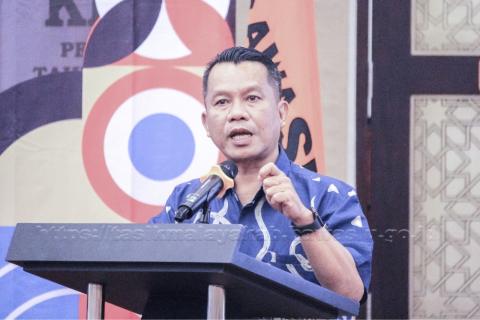 dodi juanda saat membuka acara sosialisasi pengawasan pemilihan bagi kader posyandu