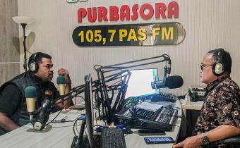 tamrin sosialisasikan larangan dalam kampanye di radio