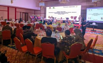 debat pertama